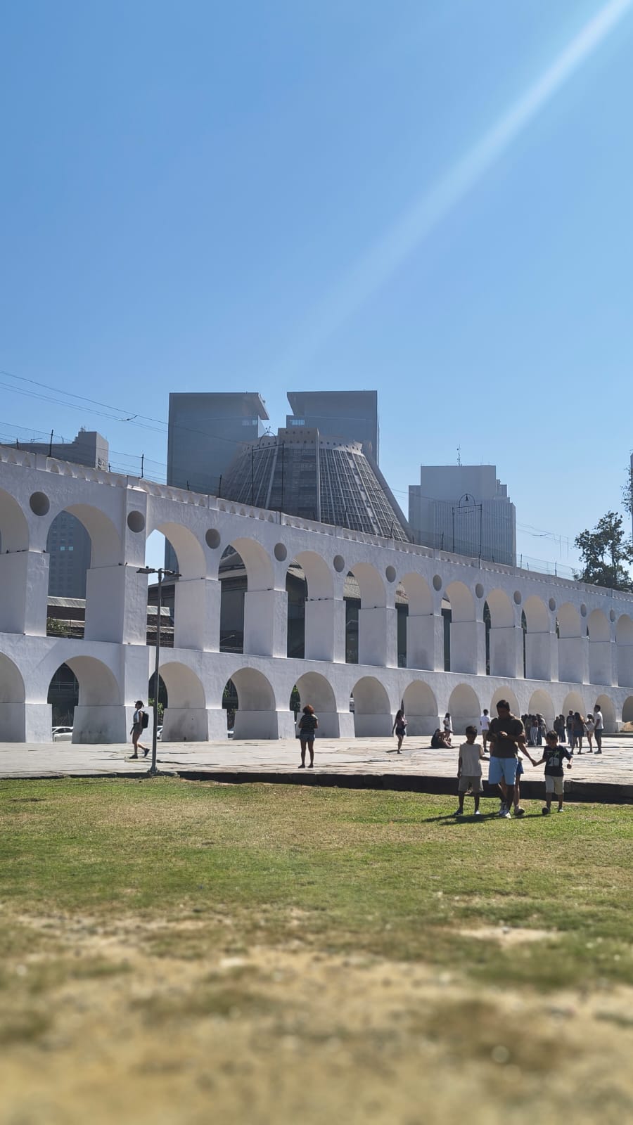 Arcos da Lapa com a Catedral Metropolitana ao fundo